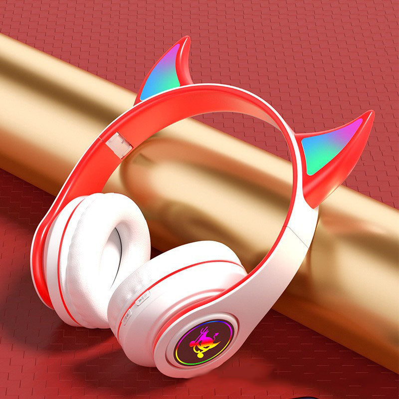 Fashion Luminous Bass Foldable Headphones - Premium Consumer Electronics from Eretailer365.com - Just $15.66! Shop now at Eretailer365.com