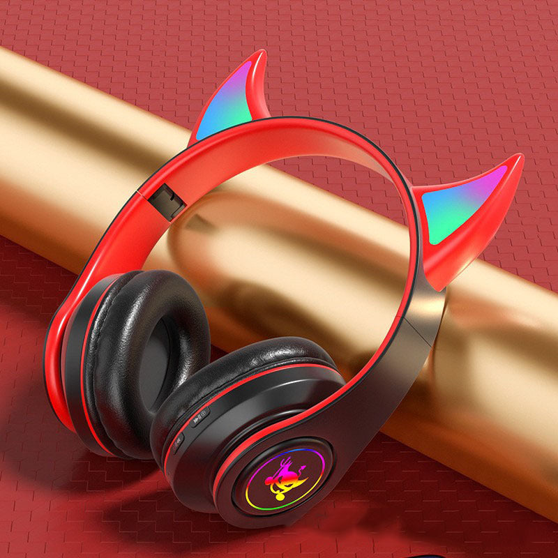 Fashion Luminous Bass Foldable Headphones - Premium Consumer Electronics from Eretailer365.com - Just $15.66! Shop now at Eretailer365.com