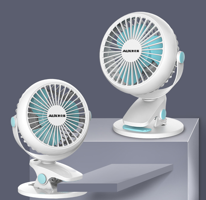 Mini Clip-on USB Desktop Fan - Premium 0 from Eretailer365.com - Just $14.30! Shop now at Eretailer365.com