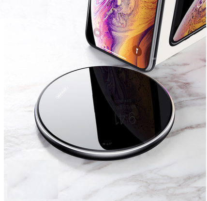 Wireless Charger Mobile Phone Fast Charge Charger - Premium Phones & Accessories from Eretailer365.com - Just $41.20! Shop now at Eretailer365.com