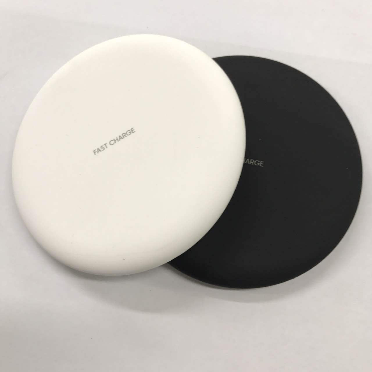 Wireless charger - Premium Consumer Electronics from Eretailer365.com - Just $15.92! Shop now at Eretailer365.com